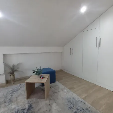 Sunshine Apartment *
